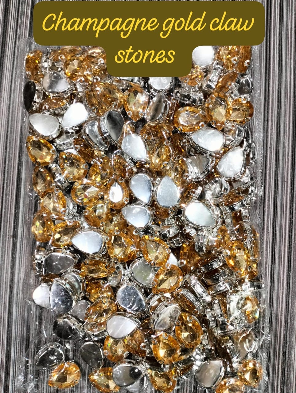 Champagnegold Daw (stones (Item #008)